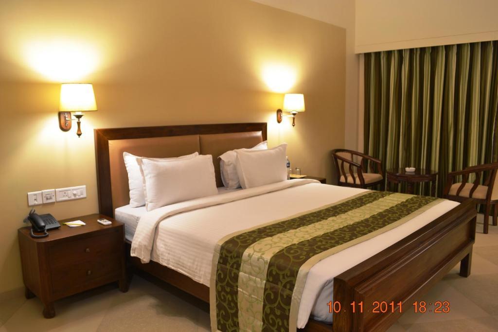 Uday Suites - The Airport Hotel Thiruvananthapuram Quarto foto